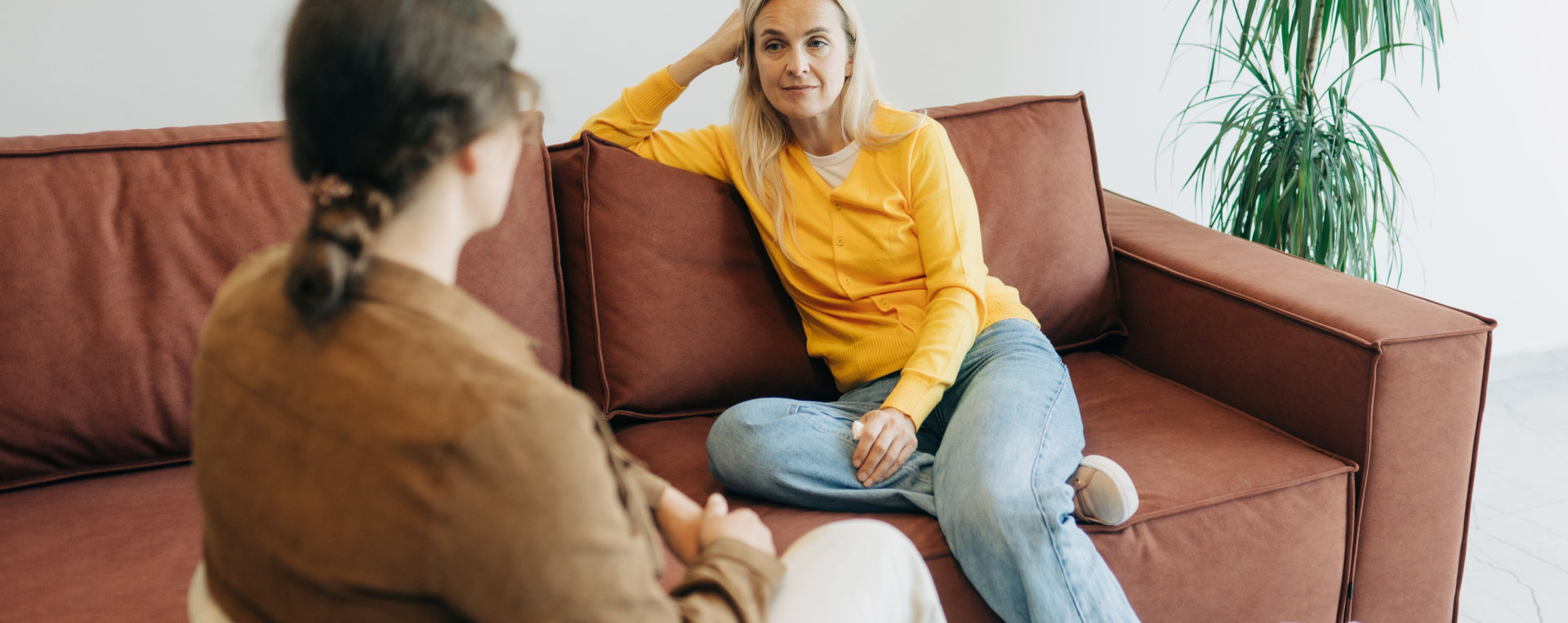 woman smiling at the psychiatrist